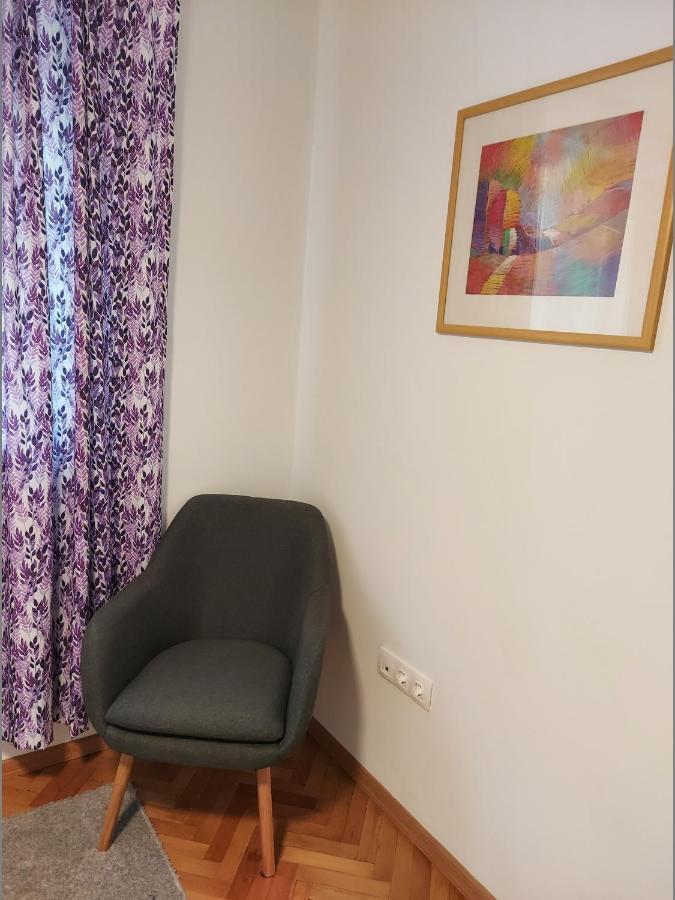 Appartement L&C- Location And Comfort In 2 Bdr à Sofia Extérieur photo